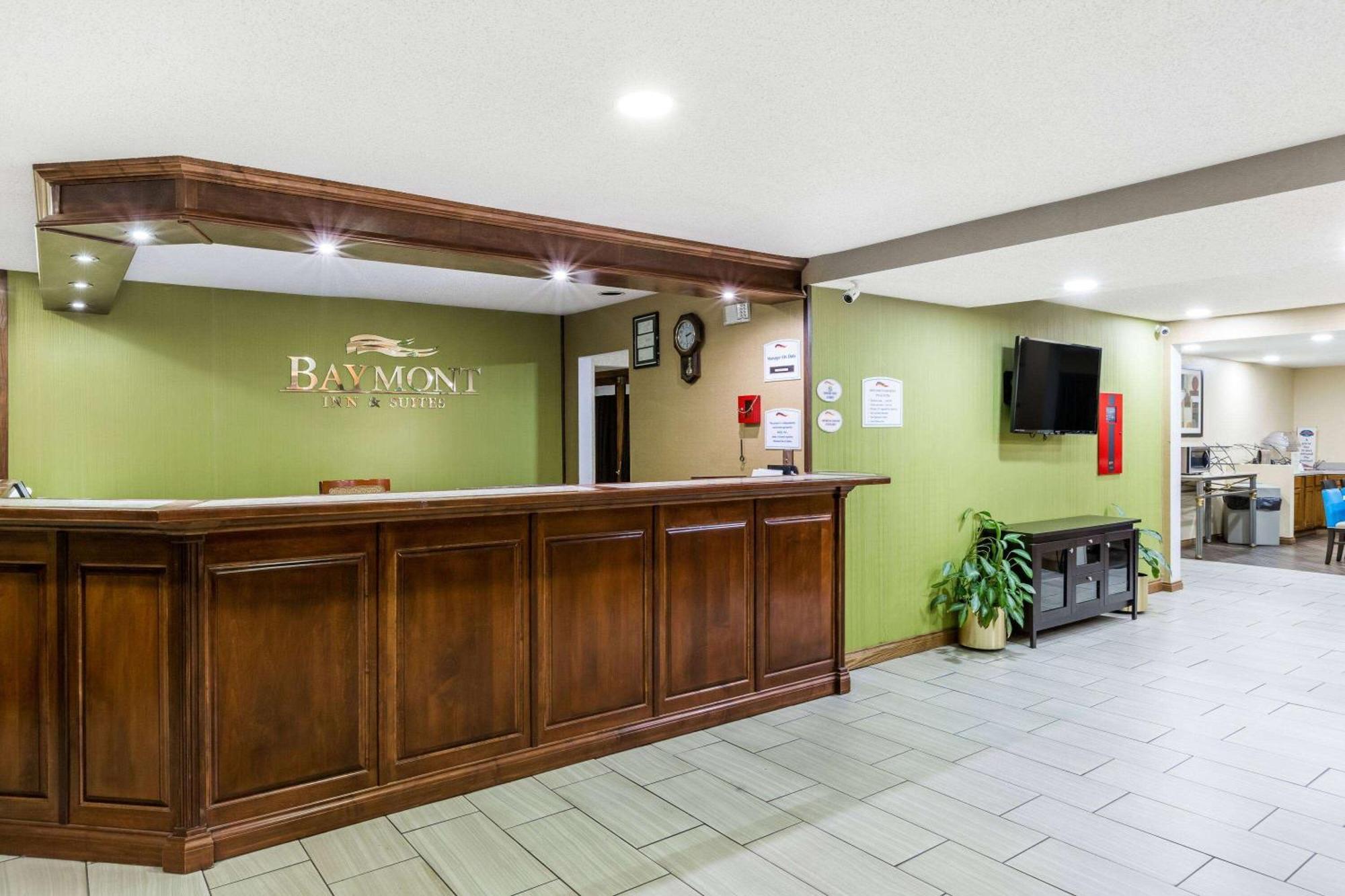 Baymont By Wyndham Louisville South I 65 Brooks Exterior foto